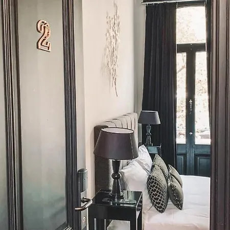 B In Nocleg ze śniadaniem